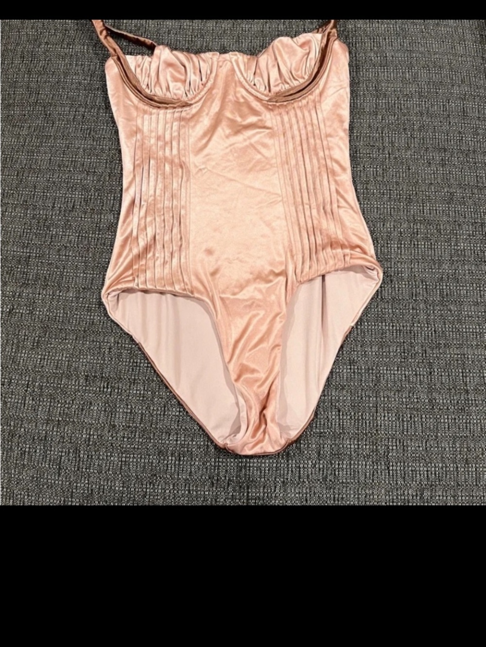 _ISA BOULDER
Formality Pintucked Swimsuit